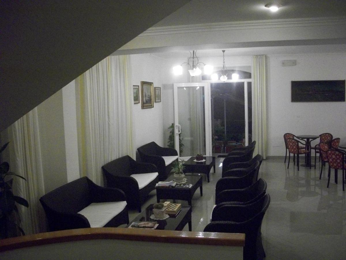 Hotel Liliana ريميني المظهر الخارجي الصورة